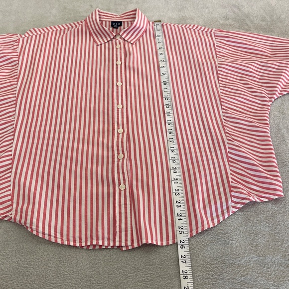 Gap Striped Oversized Button Down Size Medium - Picture 9 of 10